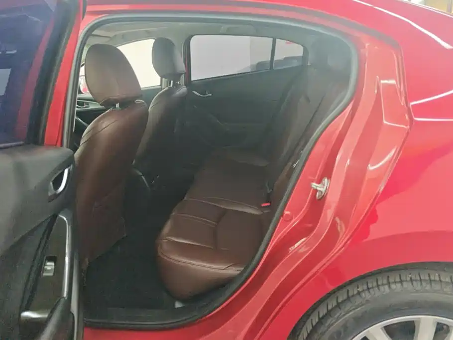 Mazda 3 Axela — миниатюра 11