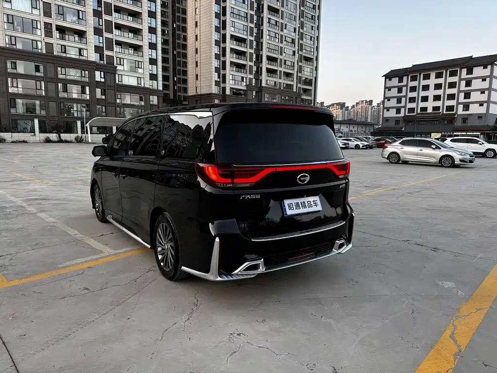 GAC TRUMPCHI M8