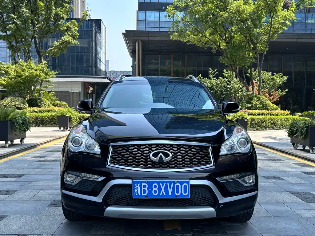 Infiniti QX50 2015 2.5L Enjoy