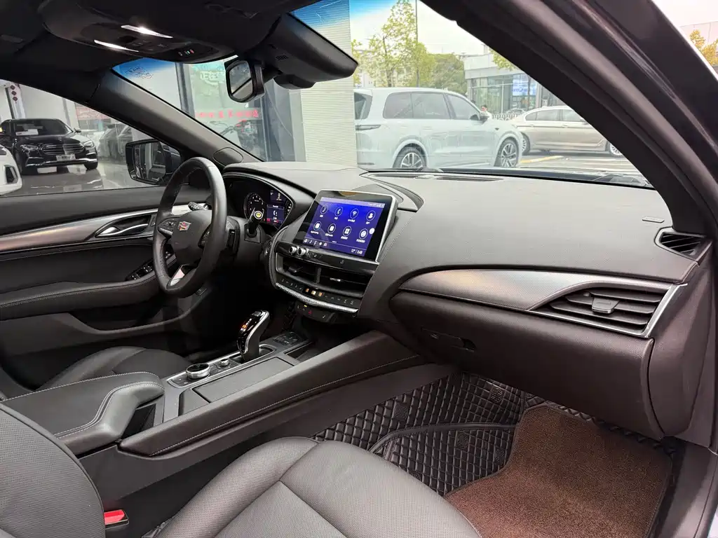 Cadillac CT5 — миниатюра 21