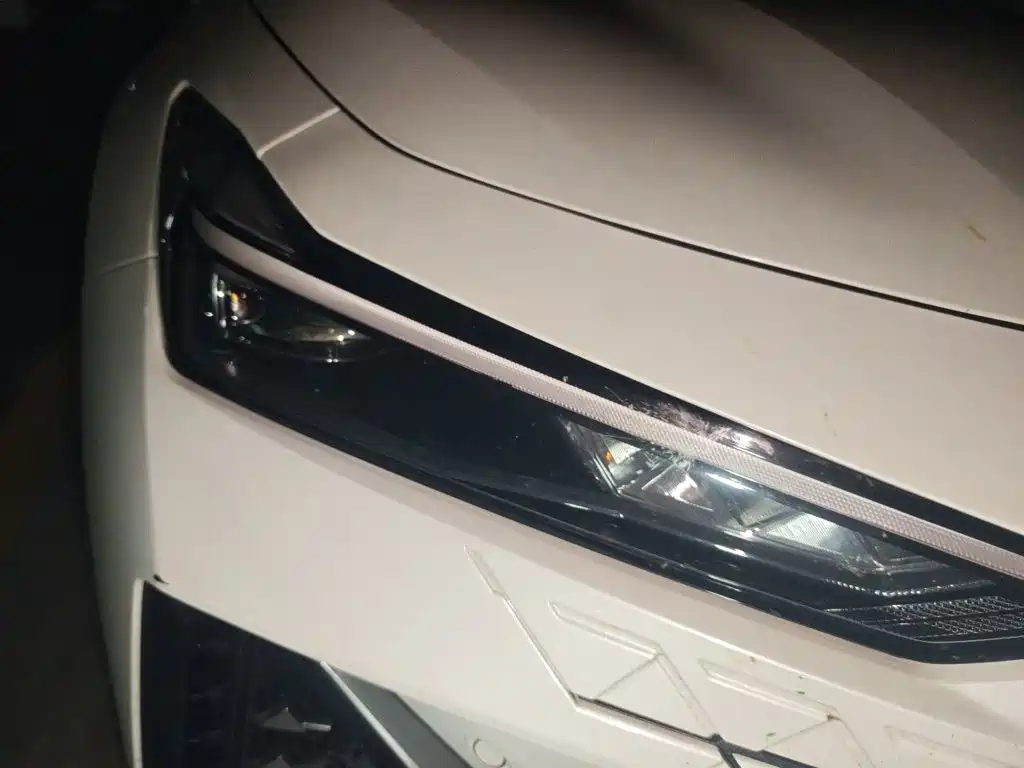 Changan UNI-V — миниатюра 7