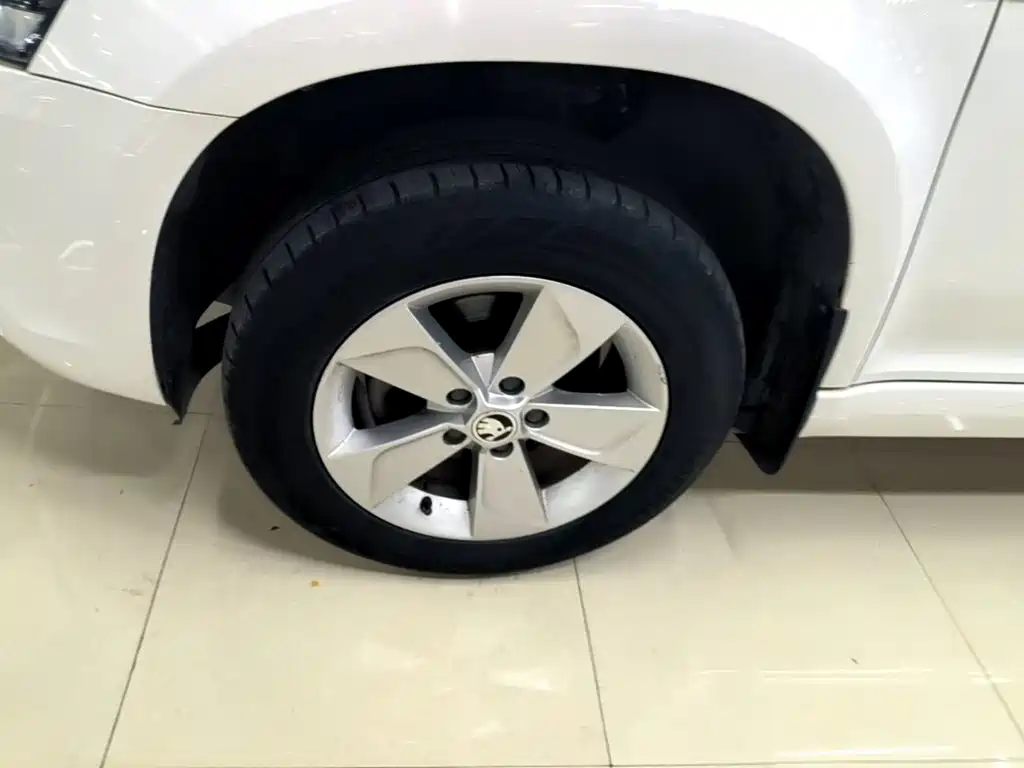 Skoda Yeti — миниатюра 23