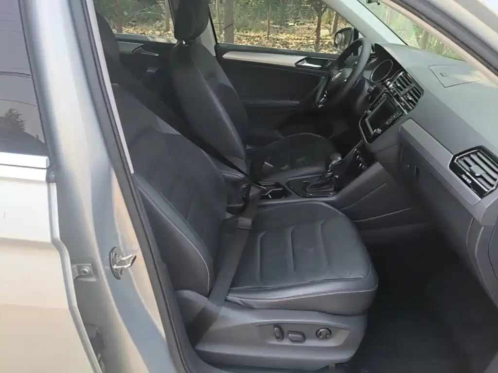 Volkswagen Tiguan L — миниатюра 25