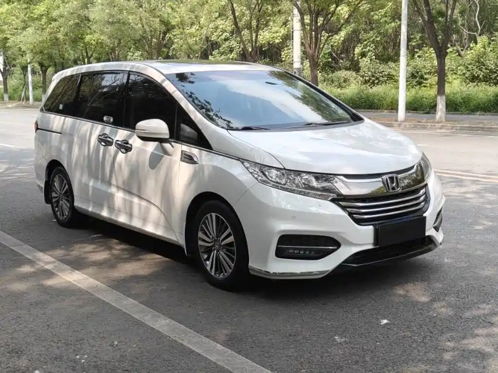 Honda Odyssey 2.4L Luxury