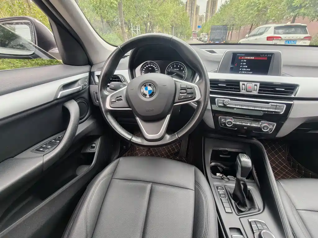 BMW X1 — миниатюра 14
