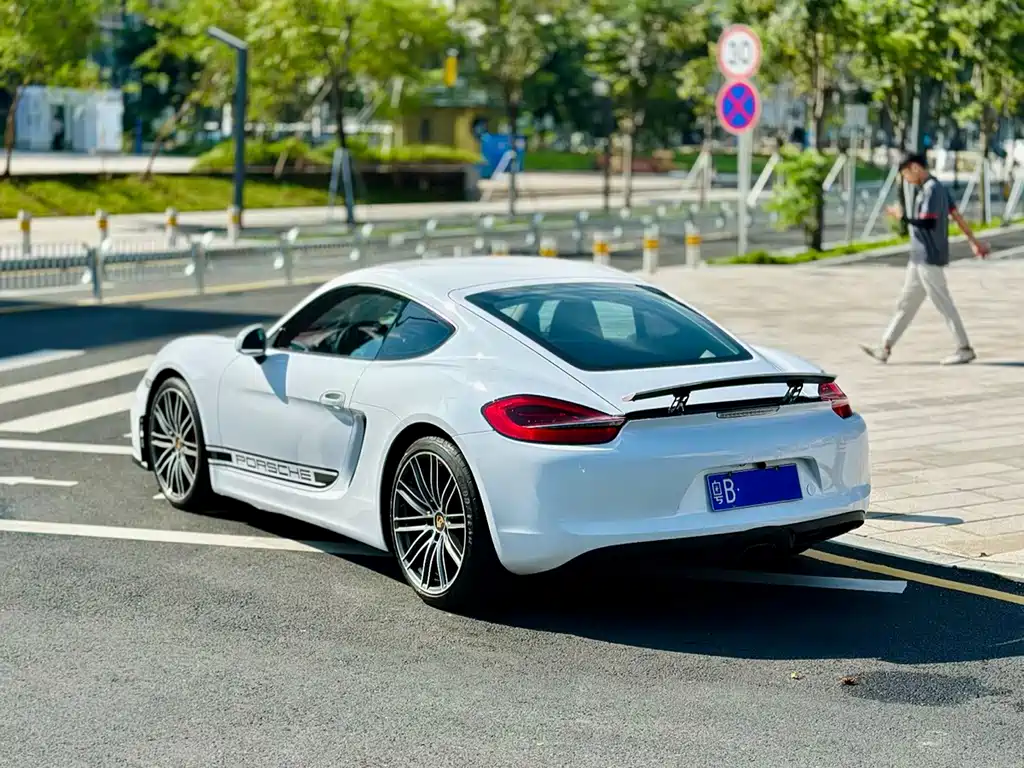 Porsche Cayman 2013 Cayman 2.7L
