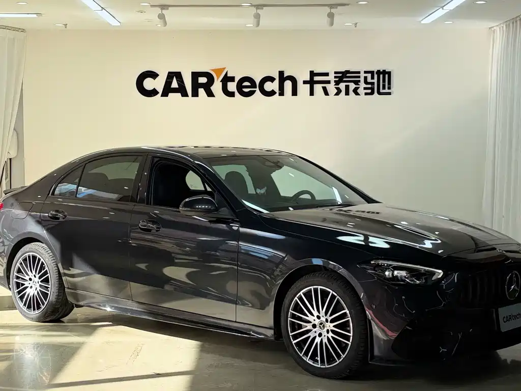 Mercedes-Benz C-Class — миниатюра 2