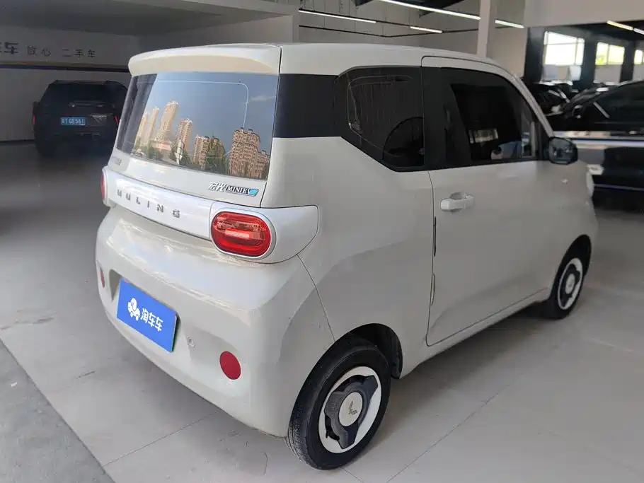 Wuling MINIEV — миниатюра 3
