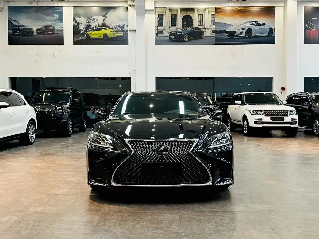 Lexus LS — миниатюра 2