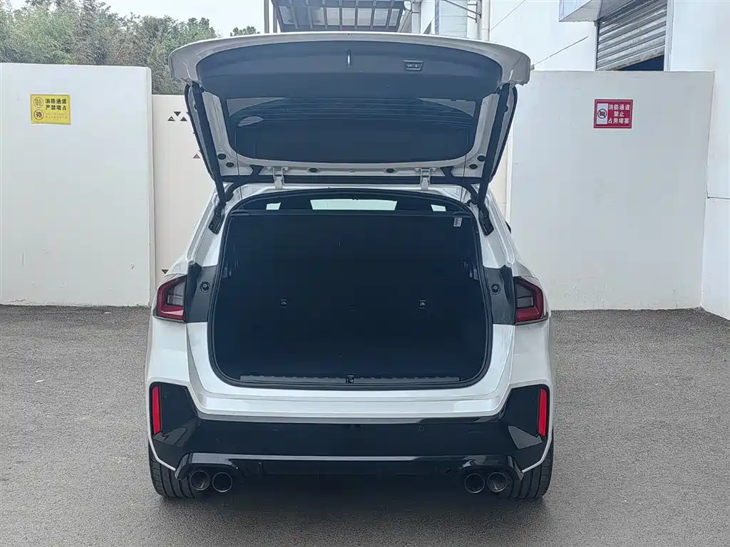 BMW X1 M35Li 2024 M35Li