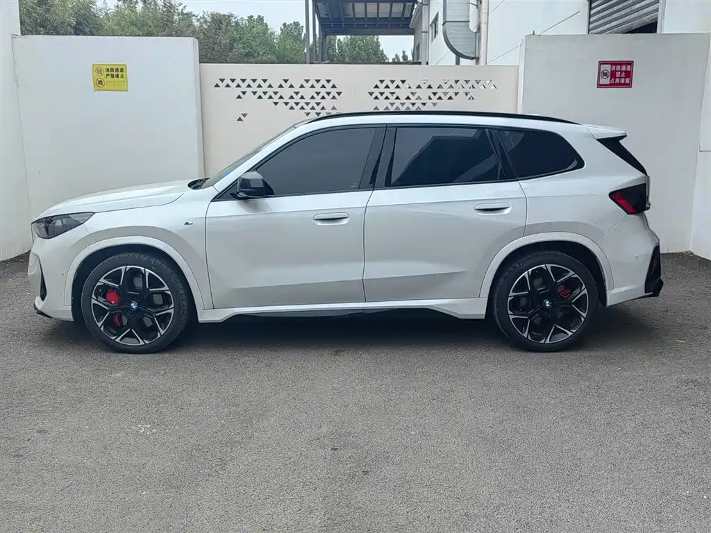BMW X1 M35Li 2024 M35Li