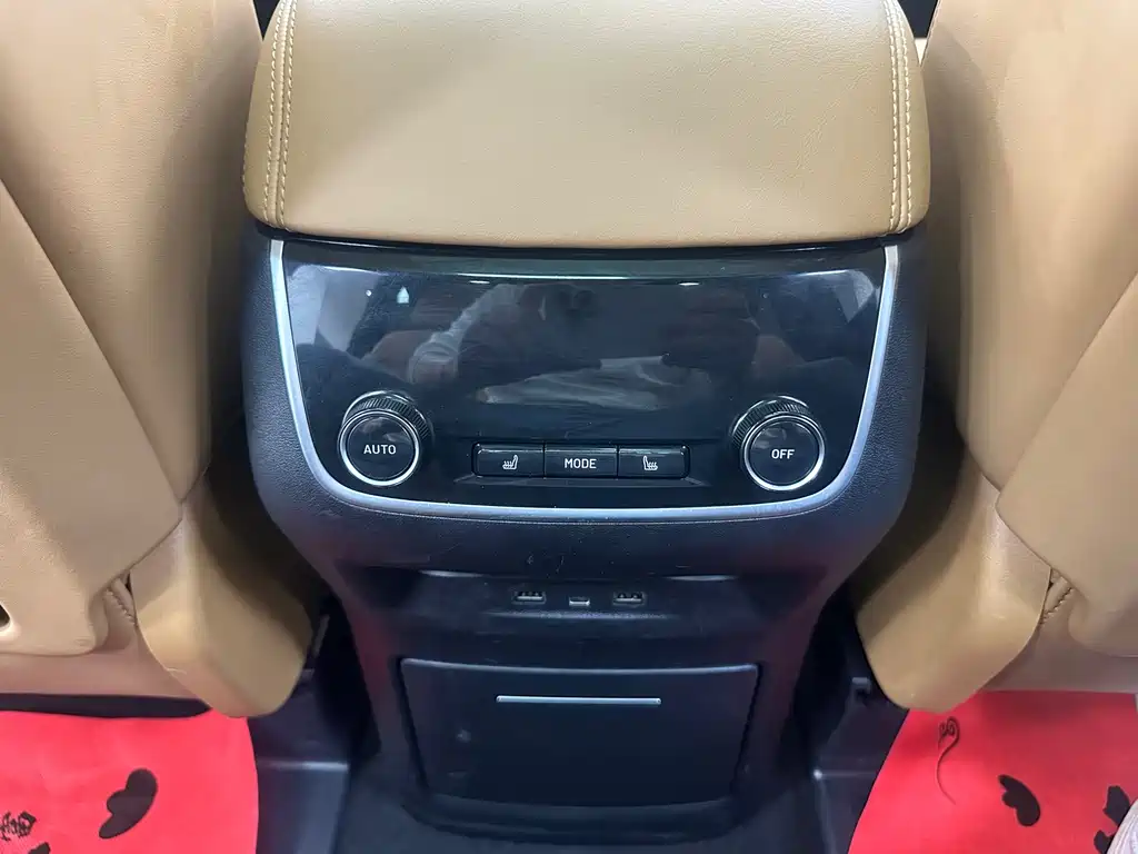 Li Auto Li ONE — миниатюра 19