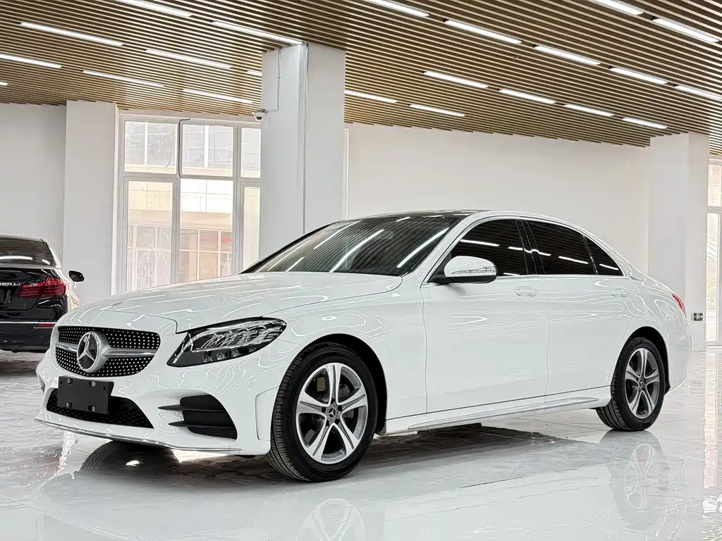 Mercedes-Benz C-Class 2019