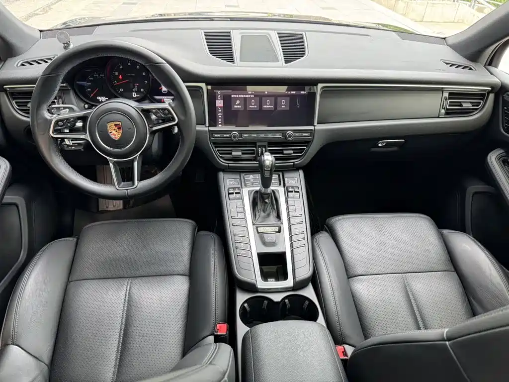 Porsche Macan — миниатюра 8
