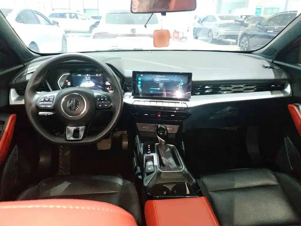 MG MG5 — миниатюра 10
