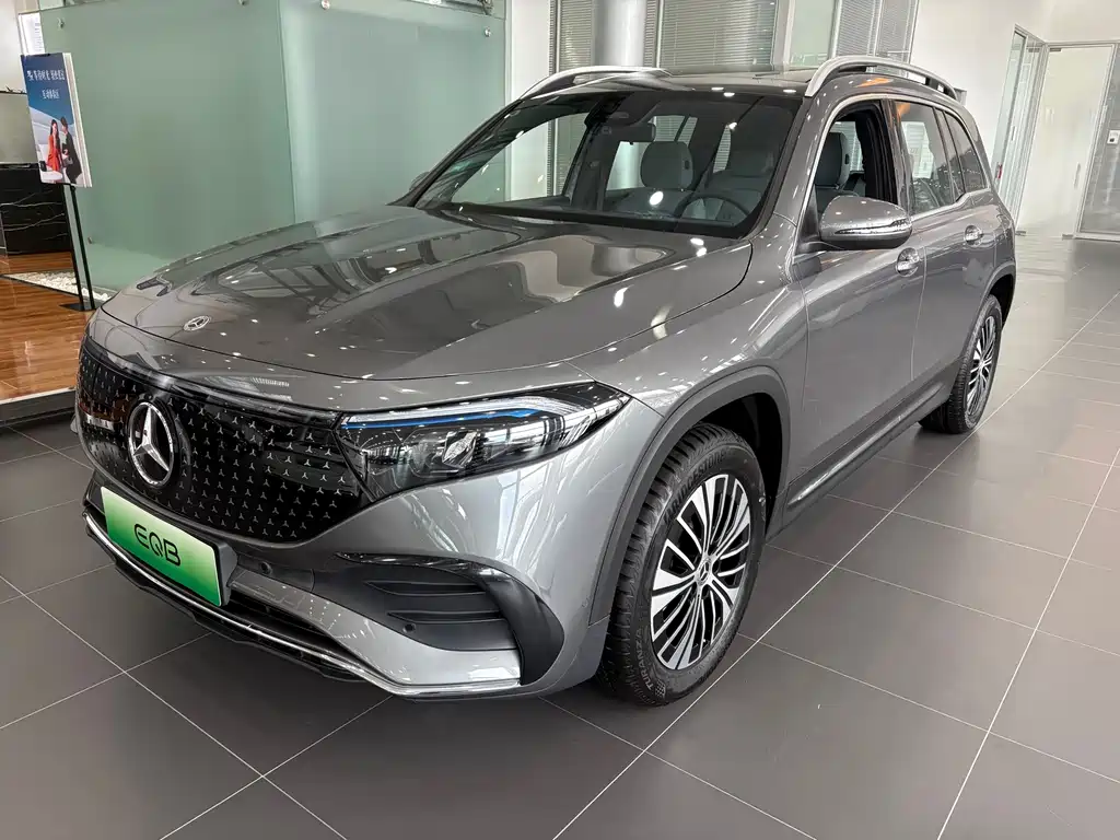 Mercedes-Benz EQB 0