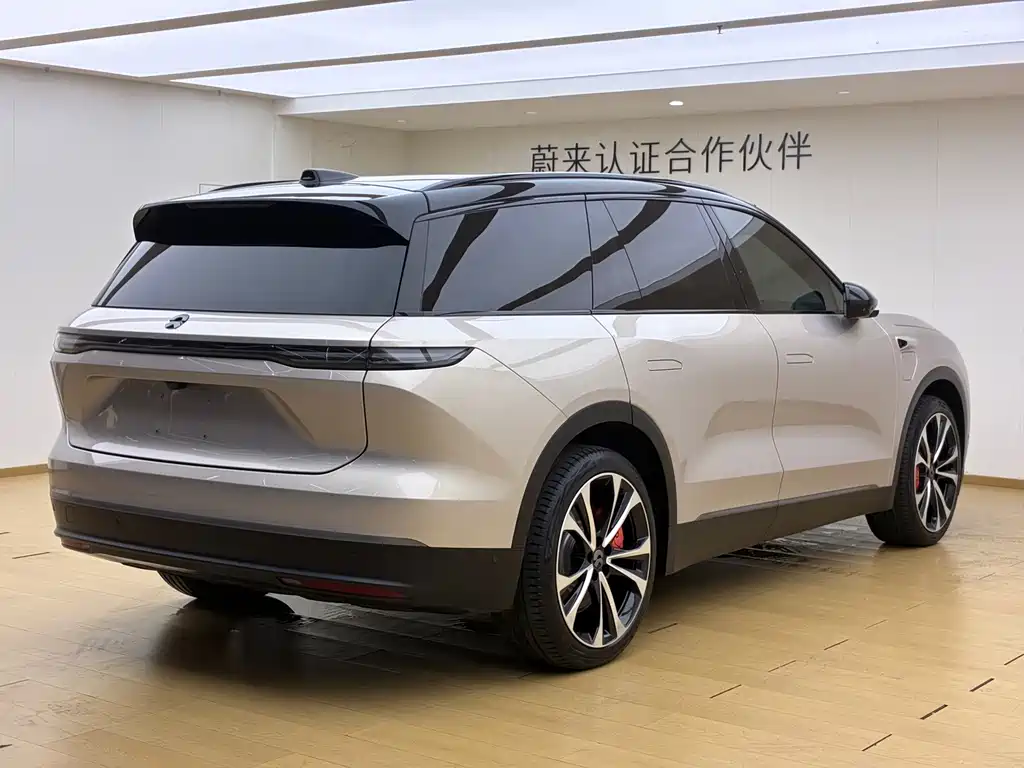 NIO ES8 — миниатюра 18