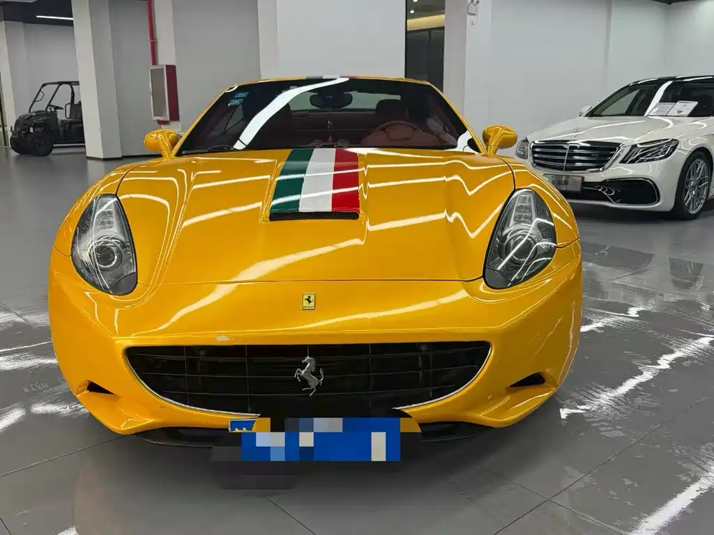 Ferrari California T 2009 4.3L