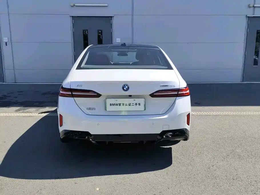 BMW i5 — миниатюра 3