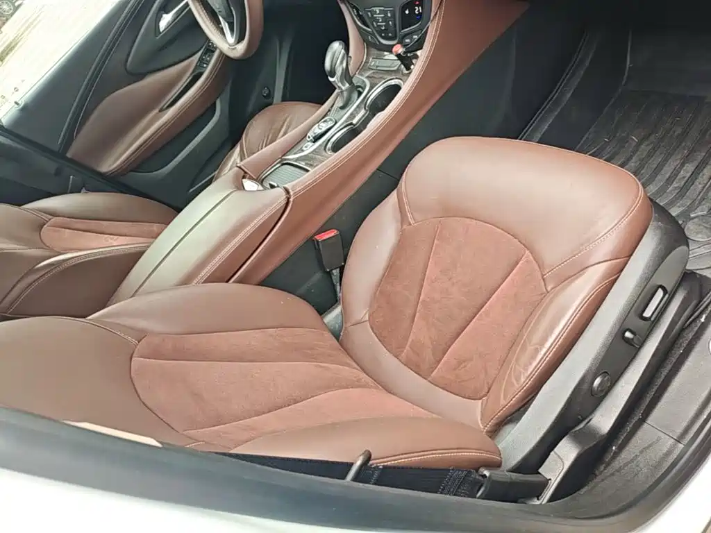 Buick Envision Plus — миниатюра 25