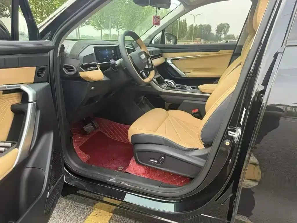 Geely Boyue L L 2023 1.5TD DCT Luxury