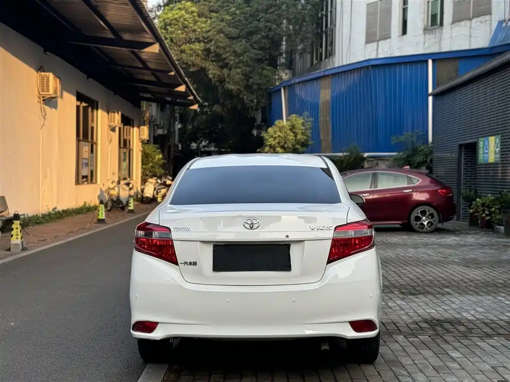 Toyota Vios — миниатюра 14