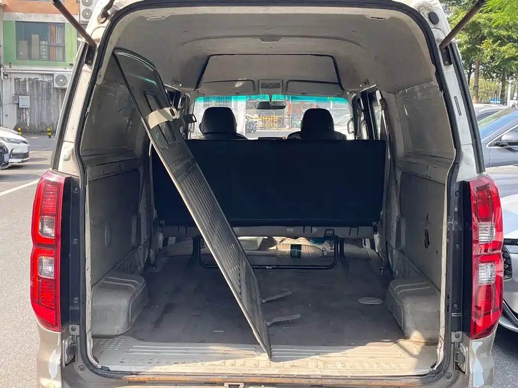 Jinbei Hiace S — миниатюра 9