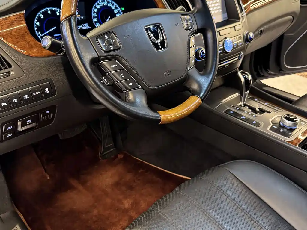 Hyundai Equus — миниатюра 8
