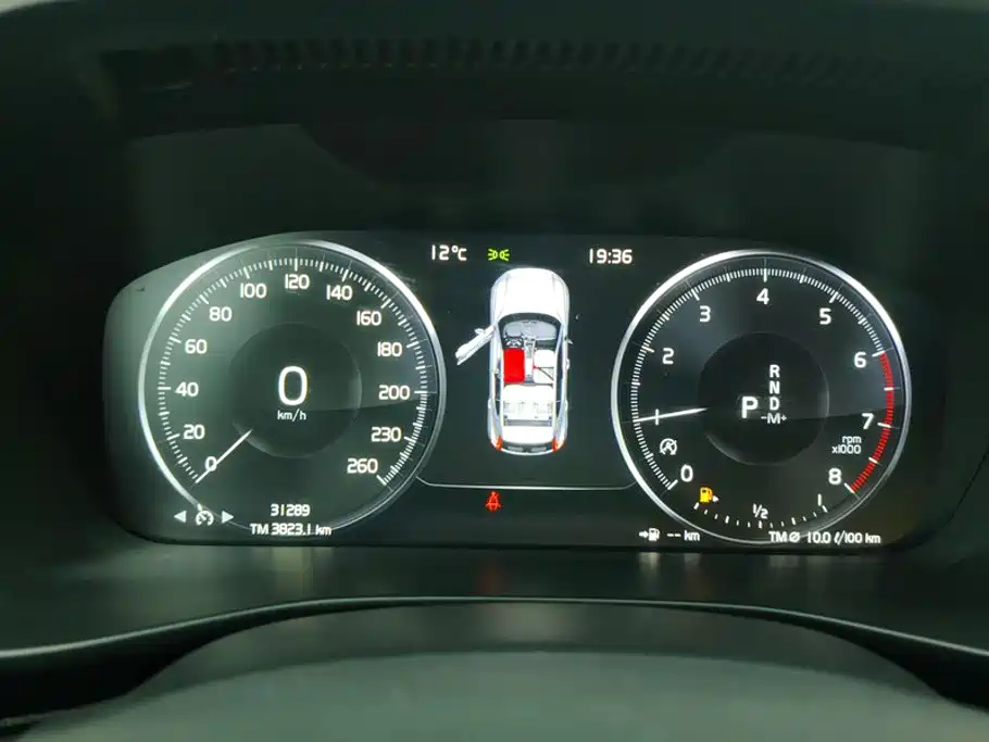 Volvo XC40 — миниатюра 14