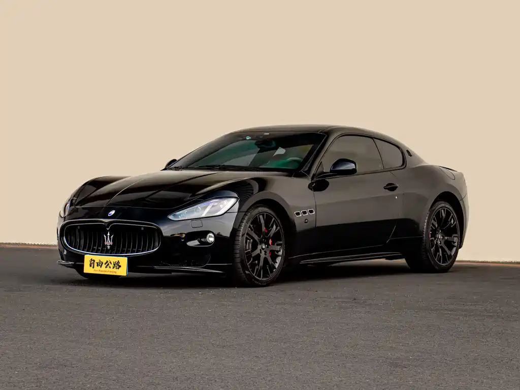 Купить Maserati GranTurismo