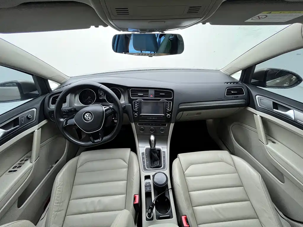 Volkswagen Golf — миниатюра 6