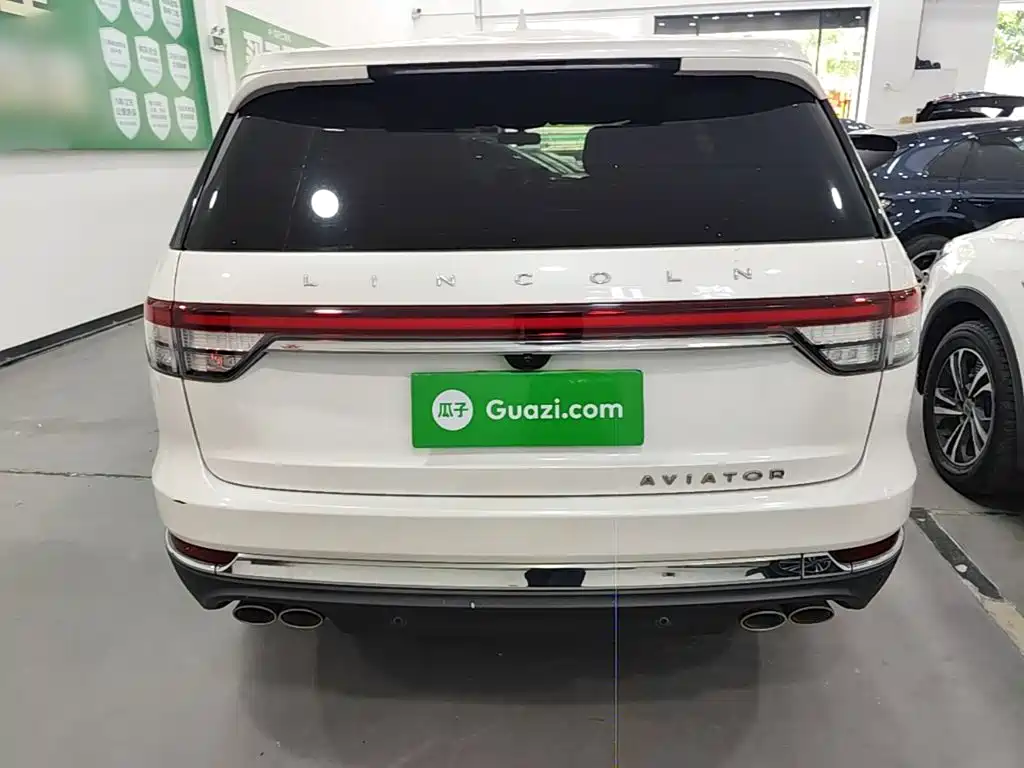 Lincoln Aviator — миниатюра 6