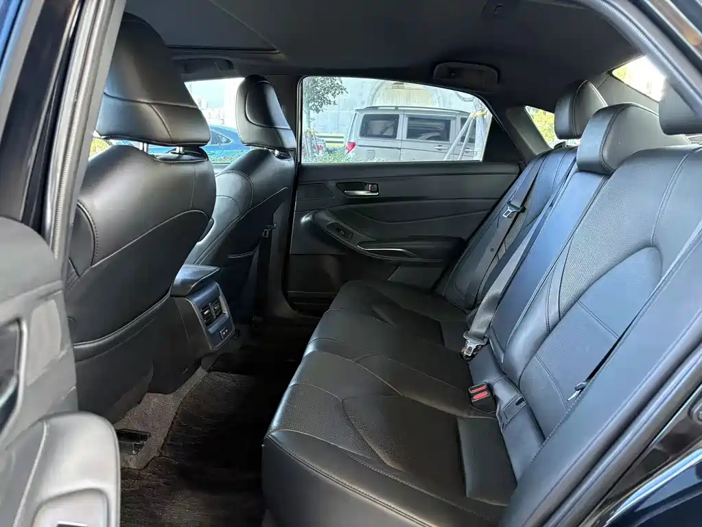 Toyota Avalon — миниатюра 11