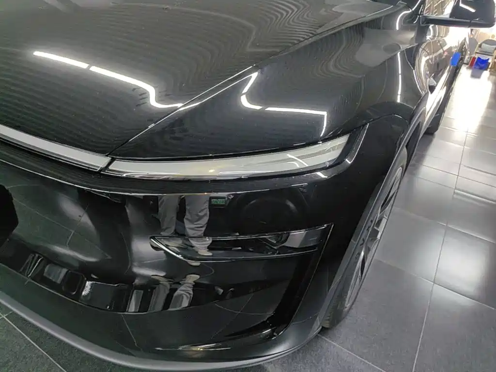 Tesla Model Y L — миниатюра 24