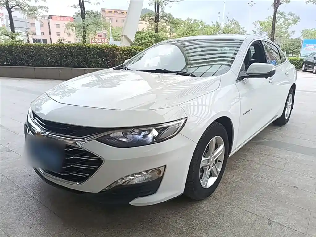 Купить Chevrolet Malibu XL