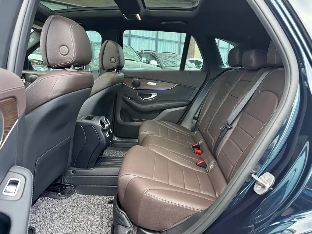 Mercedes-Benz GLC — миниатюра 12