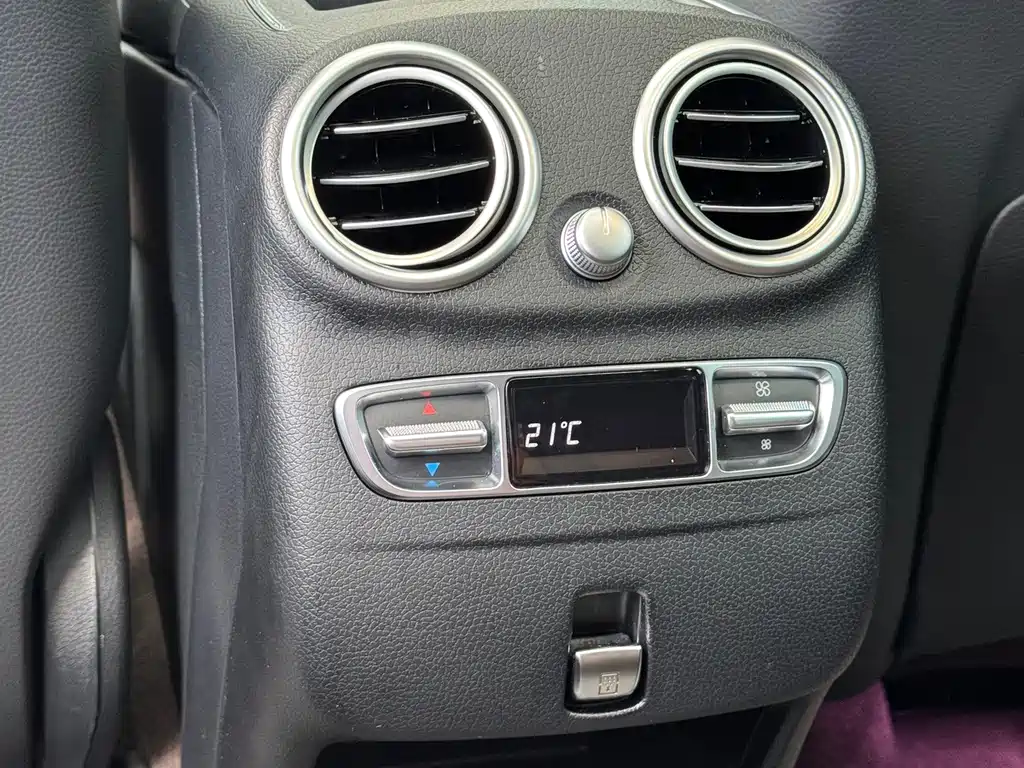 Mercedes-Benz GLC — миниатюра 21
