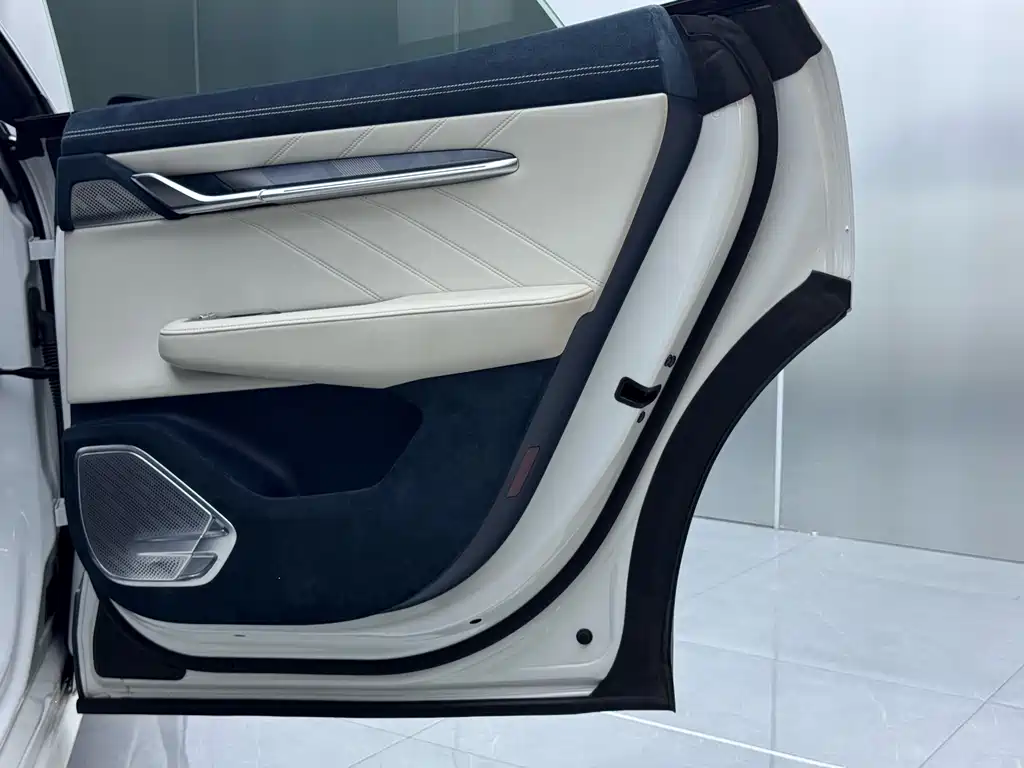 ZEEKR EXTREME KRYPTON 001