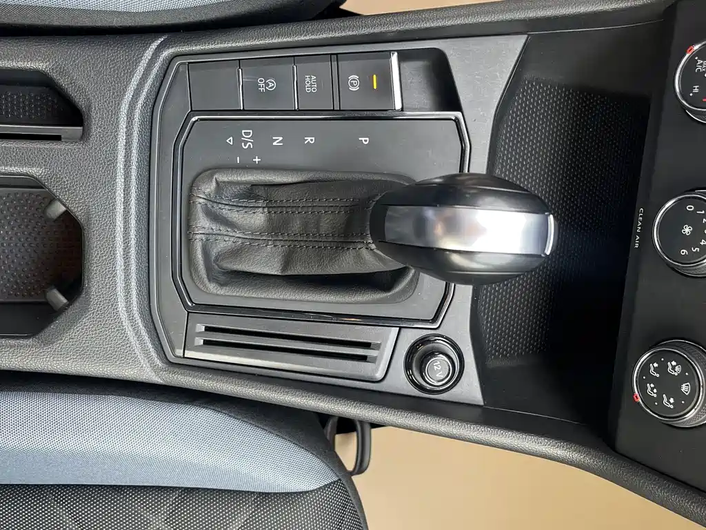 Volkswagen Lavida — миниатюра 19