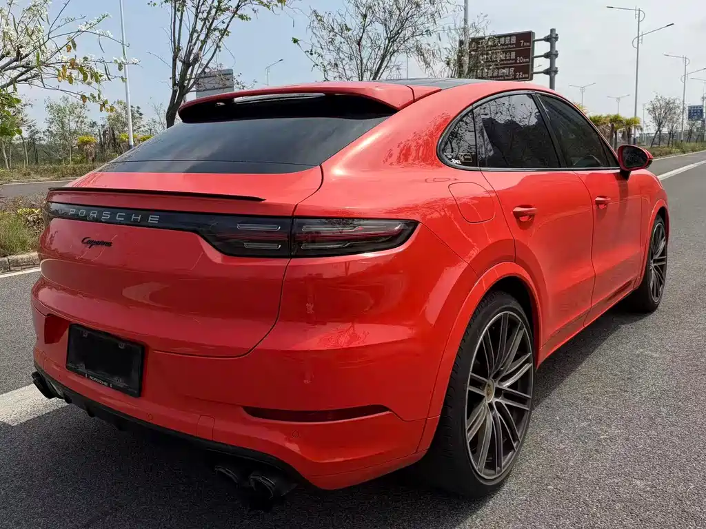 PORSCHE CAYENNE