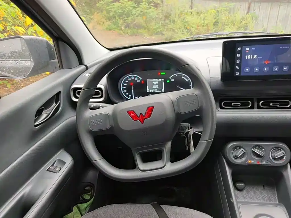 Wuling Hongguang EV — миниатюра 11