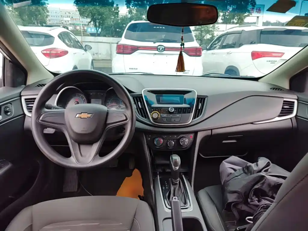 Chevrolet Cavalier — миниатюра 10