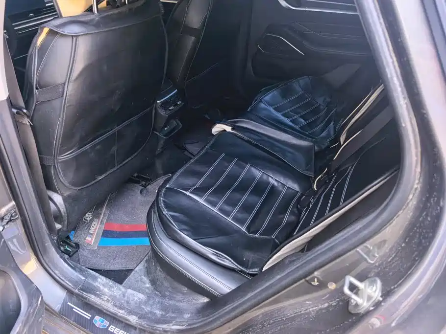 Geely Emgrand — миниатюра 11