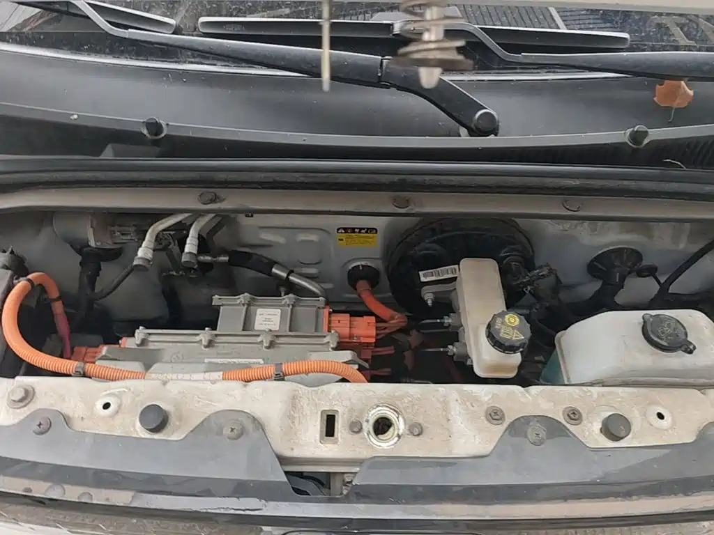 Wuling MINIEV — миниатюра 20