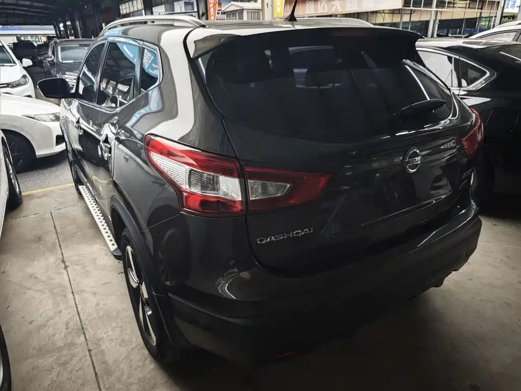 Nissan Qashqai — миниатюра 14