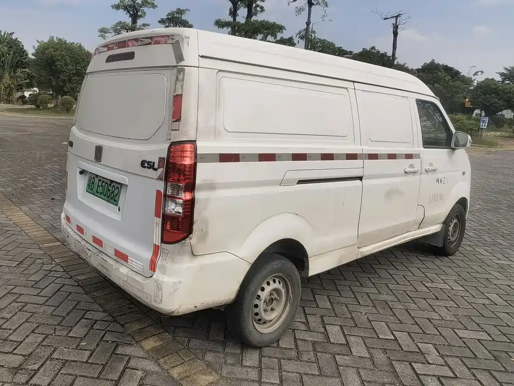 Yuan Cheng Yuan Cheng E5 — миниатюра 8
