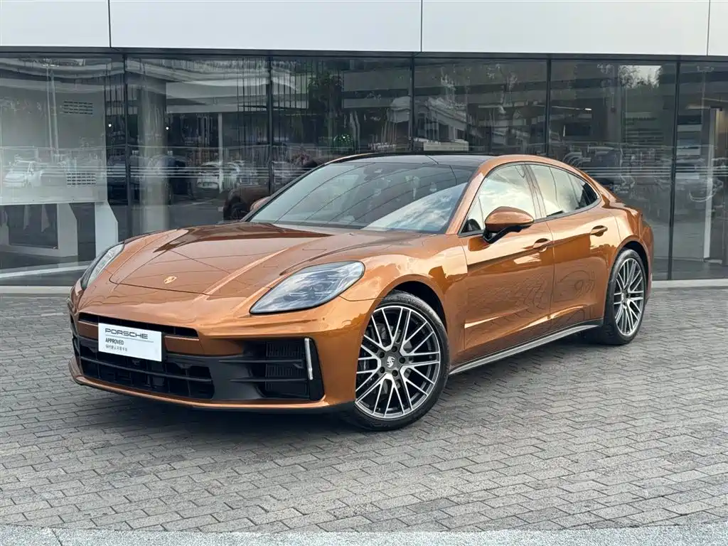 Porsche Panamera 2025