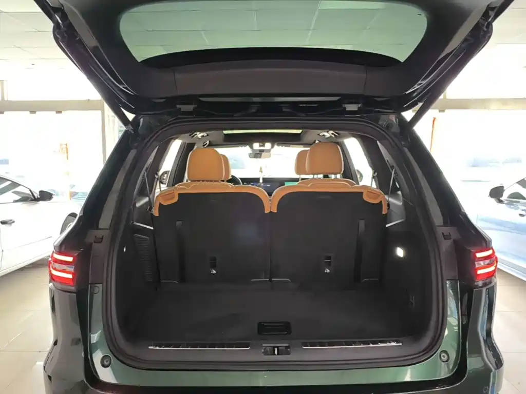 Li Auto Li ONE — миниатюра 19