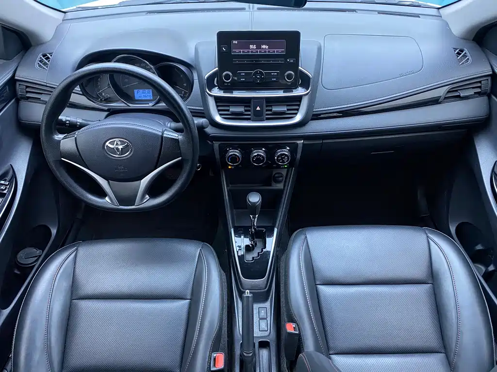 Toyota Yaris L — миниатюра 6
