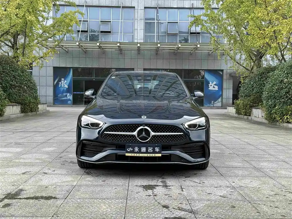Mercedes-Benz C-Class — миниатюра 2
